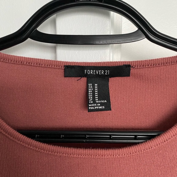 F21 Long Sleeve Duo - Picture 3 of 7